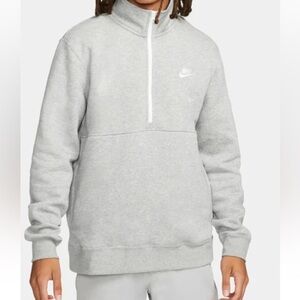 Nike Men’s Gray 1/2 zip Pullover Sweatshirt